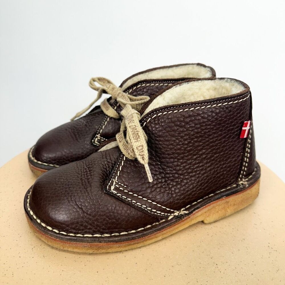 Duckfeet Women’s Grena Chocolate Brown Pebbled Leather Genuine Sherpa Lining Lac